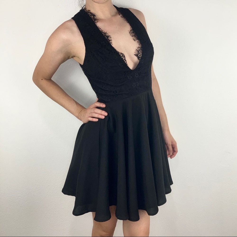 Keepsake the Label Black Lace Skater Dress Sz Sm